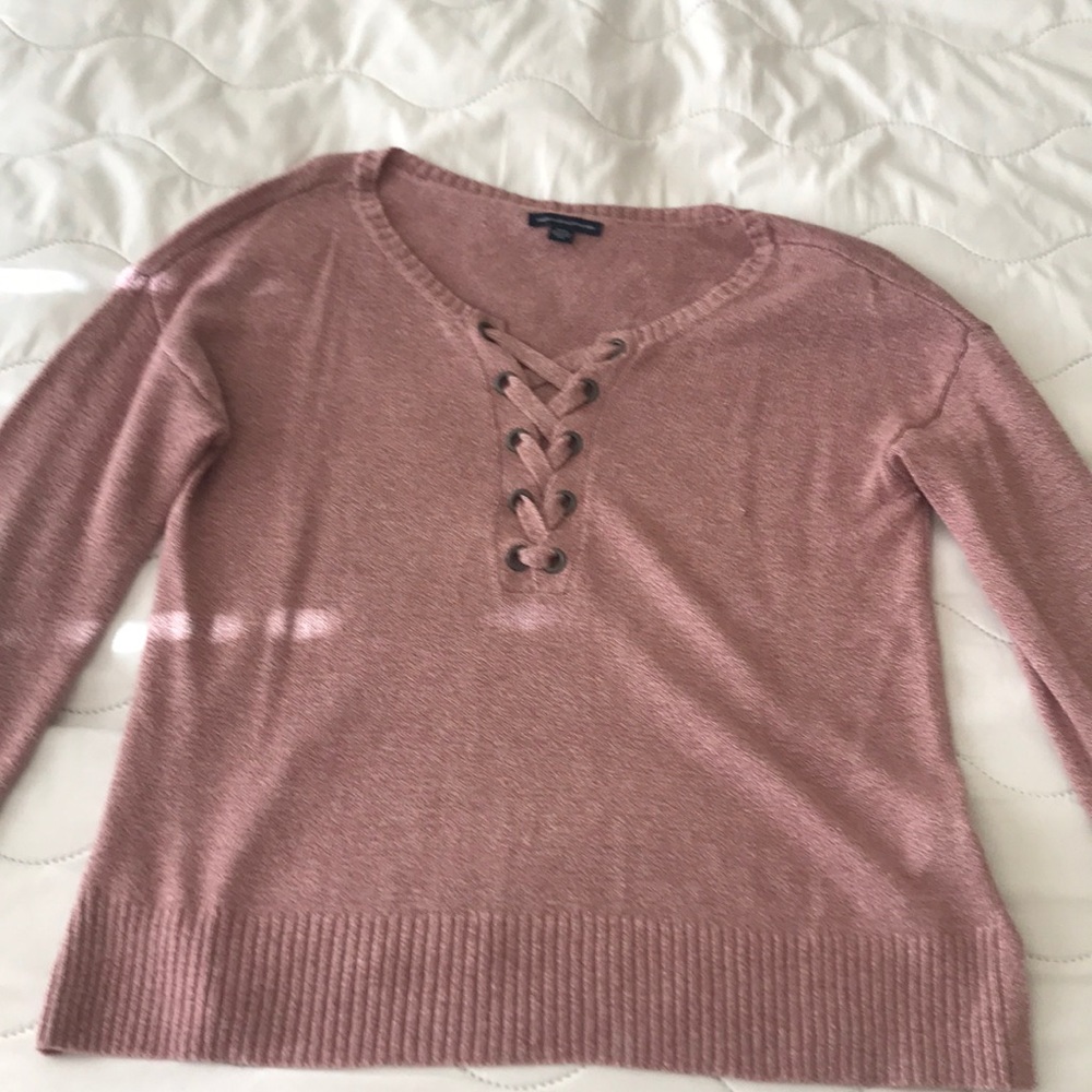 Gently worn America Eagle sweater